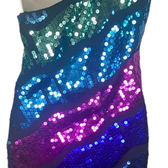 Forever 21 Women’s Asymmetrical Sequined Top One Shoulder L Black Pink Purple - Picture 5 of 14